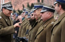 Bydgoszcz. Pożegnanie żołnierzy wyruszających do Kosowa