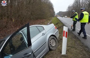 Wracając z dyskoteki rozbił BMW. Uciekł i ukradł inne auto, które też rozbił.