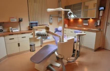 Szkolna dentystka oszukiwała NFZ i pacjentów? Leczyła zdrowe zęby