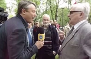 Dziennikarz TVN wyrzucony z marszu patriotów (VIDEO)
