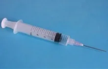 Rząd popadł w szczepionkową histerię. Wkrótce nowe przepisy.