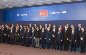 Unia da Turcji 3 mld euro na imigrantów. W 2016 r. możliwe zniesienie wiz