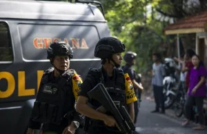 Indonezja: Terroryści zaatakowali kościoły
