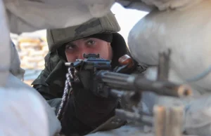 Ukraińscy żołnierze na Krymie dostali pozwolenie na użycie broni