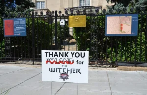 Zdjęcie sprzed polskiej ambasady w Waszyngtonie wg Reddit
