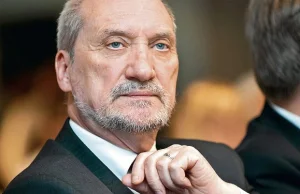 Antoni Macierewicz, jego firma i jego TW. Czego nie wiemy o szefie MON?