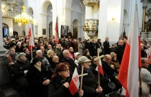 "Panie prezydencie Komorowski, proszę nam oddać ukradziony krzyż"