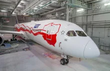 Pierwszy samolot w historii LOT-u w biało-czerwonych barwach.