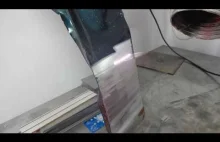 Usuwanie lakieru z karoserii przy pomocy lasera CO2