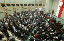 Sejm zdecydował: próg oszczędnościowy zawieszony
