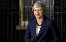 Posłowie Torysów zdecydowali. Premier Theresa May zostaje na stanowisku
