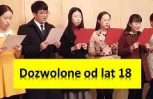 Studenci z Chin śpiewają po Polsku