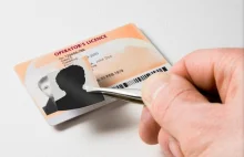 Fińscy celnicy przechwycili 100 fałszywych paszportów