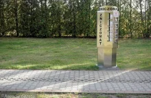 Na polskich cmentarzach stanęły zniczomaty
