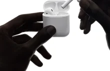 Apple wprowadzi pudełko do AirPods'ów z bezprzewodowym ładowaniem