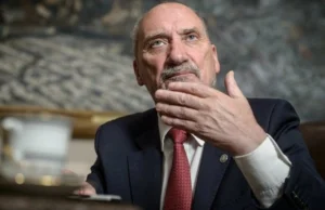 Macierewicz: Decyzję o rozdzieleniu wizyt podjął osobiście Tusk z Putinem