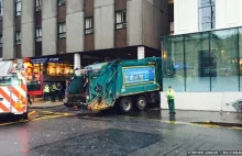 Śmieciara wjechała w tłum ludzi w Glasgow