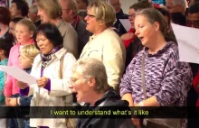 Holenderski chór kobiecy wita muzułmańskich imigrantów