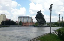 Solorz niszczy zabytki w Porcie Praskim - teraz kolej na Pomnik Kościuszkowców
