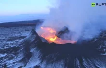 Trwa erupcja na Islandii. Rzeka lawy ma już ponad 500 metrów długości |...