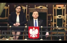 Andrzej Duda walczy... ze snem :)