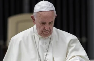 Kilkudziesięciu uczonych wysłało do papieża „synowskie napomnienie w...