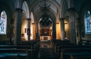 Zakaz handlu w niedzielę okazał się niekorzystny dla Kościoła.