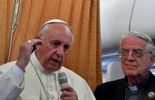 Papież: Kościół powinien przeprosić homoseksualistów