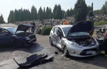 Wypadek samochodowy na cmentarzu | orznicki Portal Społecznościowy - |...