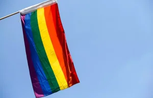 W rotundzie kapilotu USA byli członkowie LGBT modlą się żałując na grzechy homo