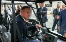 Andrzej Duda odwiedził fabrykę pojazdów elektrycznych Melex