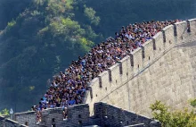 Chiński mur jest rozkradany cegła po cegle