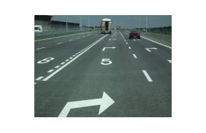 Przepisy drogowe w Polsce to... fikcja