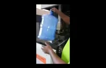 Jak robią butle na wodę