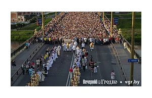 Tysiące katolików na ulicach Grodna w procesji Bożego Ciała [+VIDEO] ::...