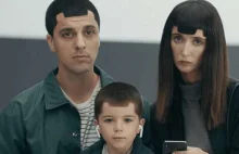 Samsung idzie na noże z Apple. Koreańska firma kpi z iPhone X w reklamach
