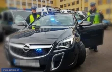 Nowy samochód policji - 325 KM w Insigni OPC