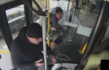 Kierowca trolejbusu w Tychach miał atak. Katastrofie zapobiegł kontroler