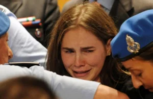 Amanda Knox wybucha płaczem po ogłoszeniu wyroku