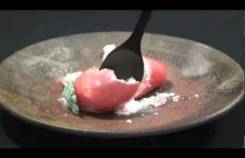 Jak zrobić "truskawkę" nadziewaną truskawkami - SZTUKA gotowania z Tokyo