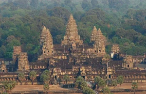 Średniowieczne miasta znalezione w Kambodżańskiej dżungli.
