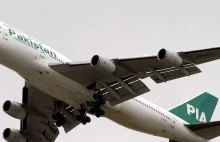 Samolot z kilkudziesięcioma osobami na pokładzie rozbił się w Pakistanie.