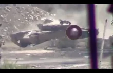Pocisk wystrzelony z czołgu wprost w kamerzystę