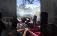 Kreatywne podejście strażaków do gaszenia pożaru gdzie nie może wóz wjechać