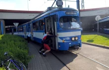 Tramwajem pojedziesz jak sam popchniesz