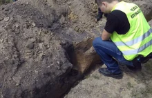 Limanowa: Natrafili na ludzkie szczątki i ponownie je zakopali?