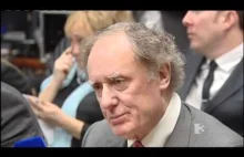 Jak wygląda prawdziwe dziennikarstwo - Vincent Browne wypytuje ekonomistę EBC