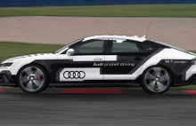 Ponad 240 km/h w Audi RS7 na torze wyścigowym... bez kierowcy