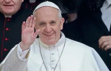 Franciszek chwali prezydenta Włoch za liczne przyjmowanie imigrantów