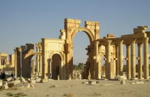Dżihadyści zaminowali starożytną Palmirę